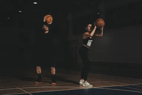 Set shot with a Basket Bullet medicine ball